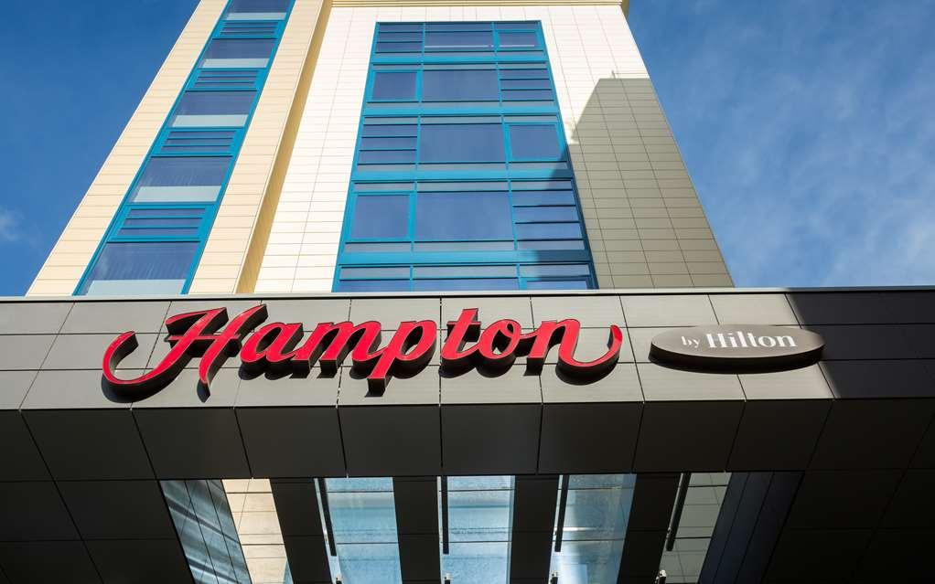 Hotel Hampton By Hilton Krasnodar Exterior foto